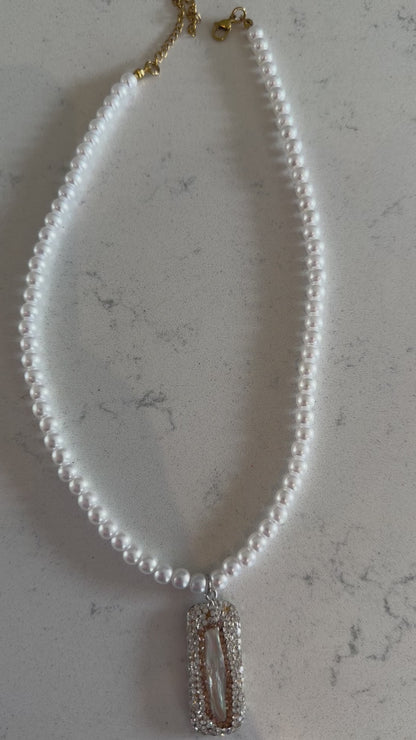 Pearl Necklace with Baroque Pendant