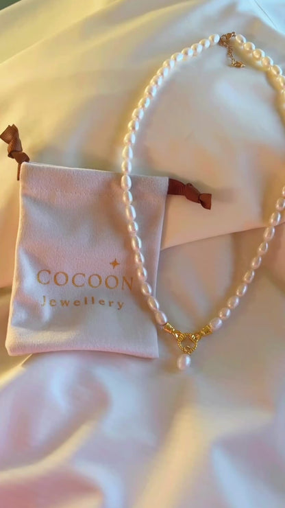 Holding Hands Pearl Necklace